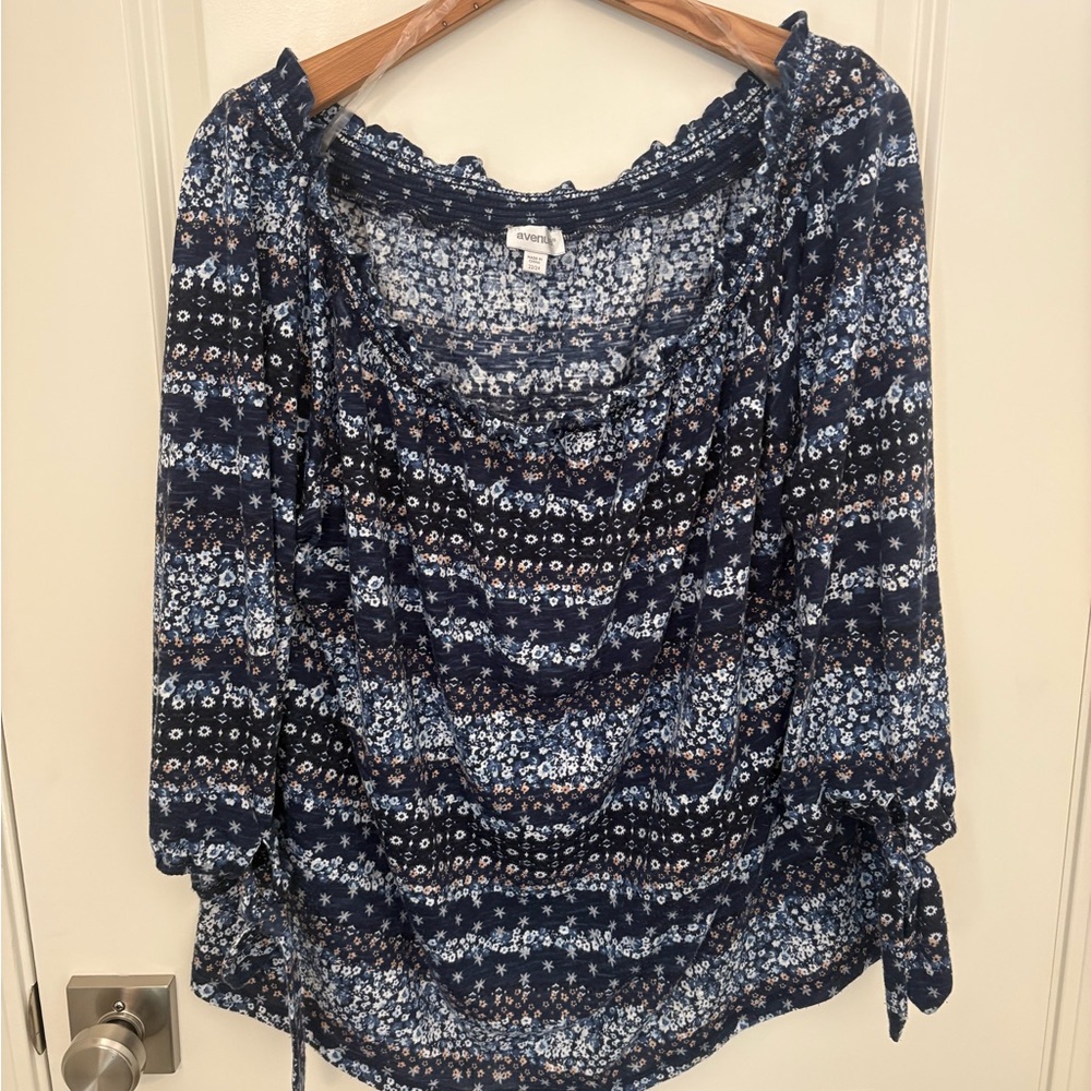 Avenue Navy and White Floral Blouse